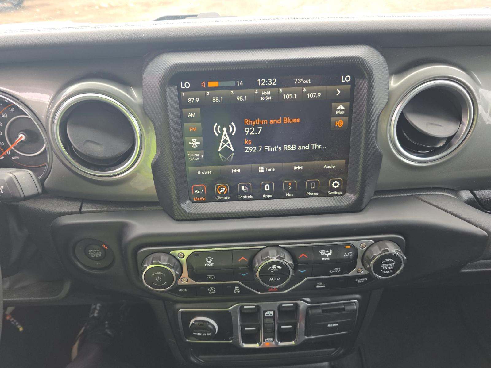 2023 Jeep Wrangler Sahara AWD