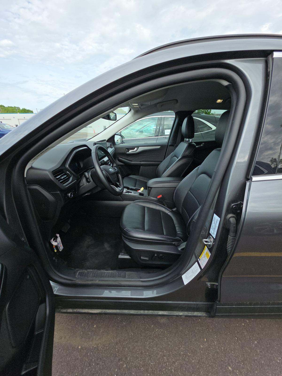 2025 Ford Escape Platinum AWD