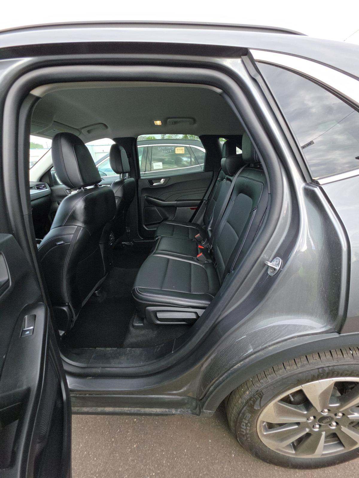2025 Ford Escape Platinum AWD