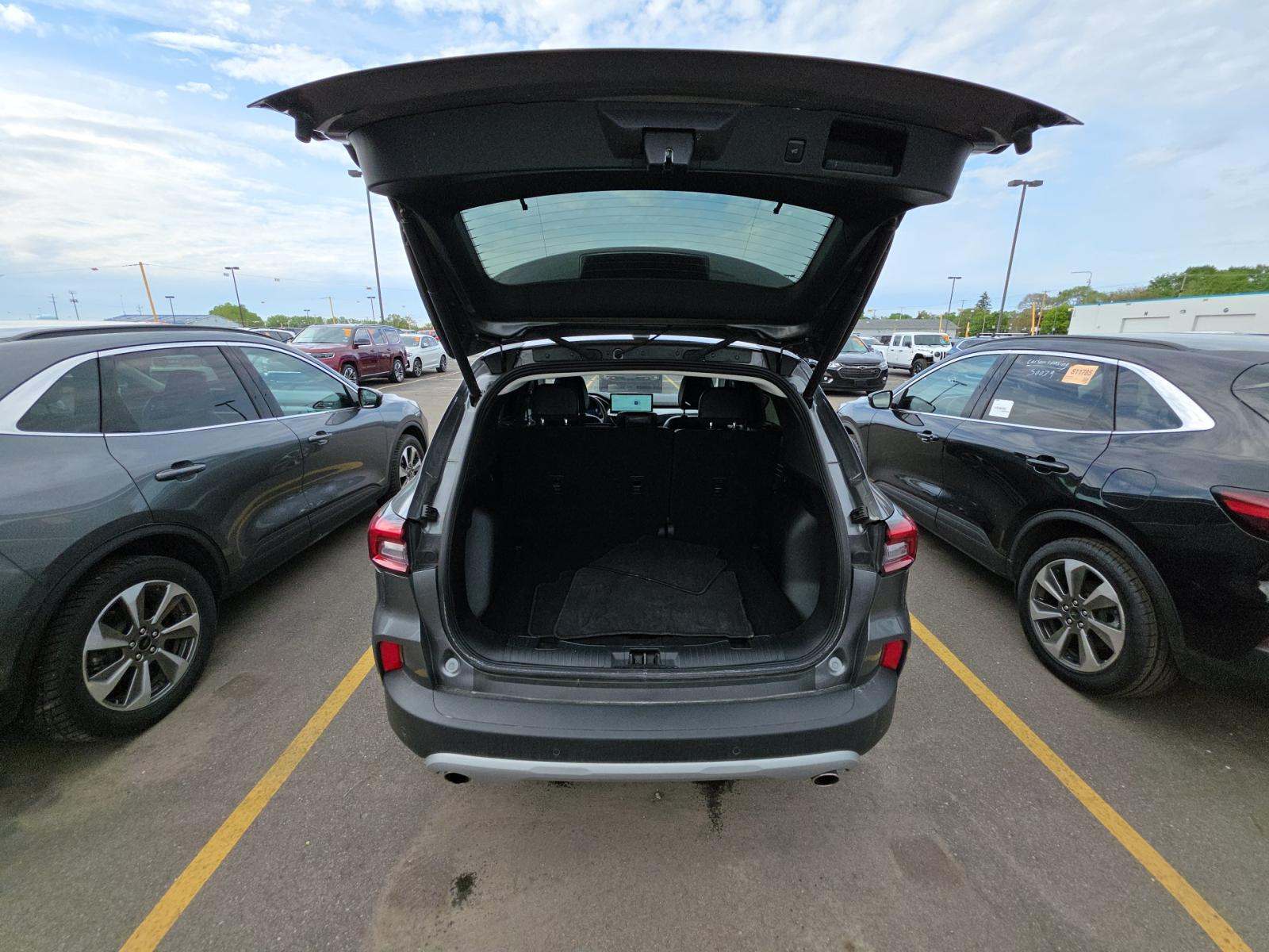2025 Ford Escape Platinum AWD