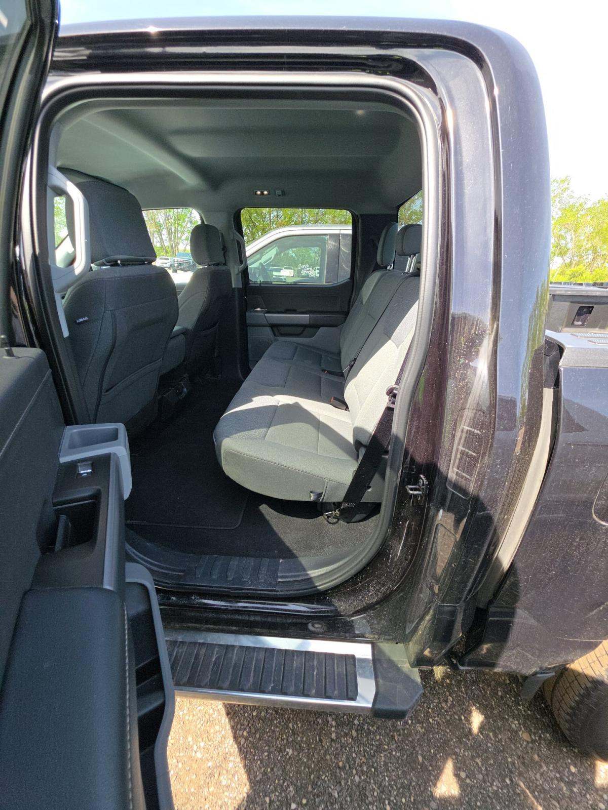 2025 Ford F-150 XLT AWD