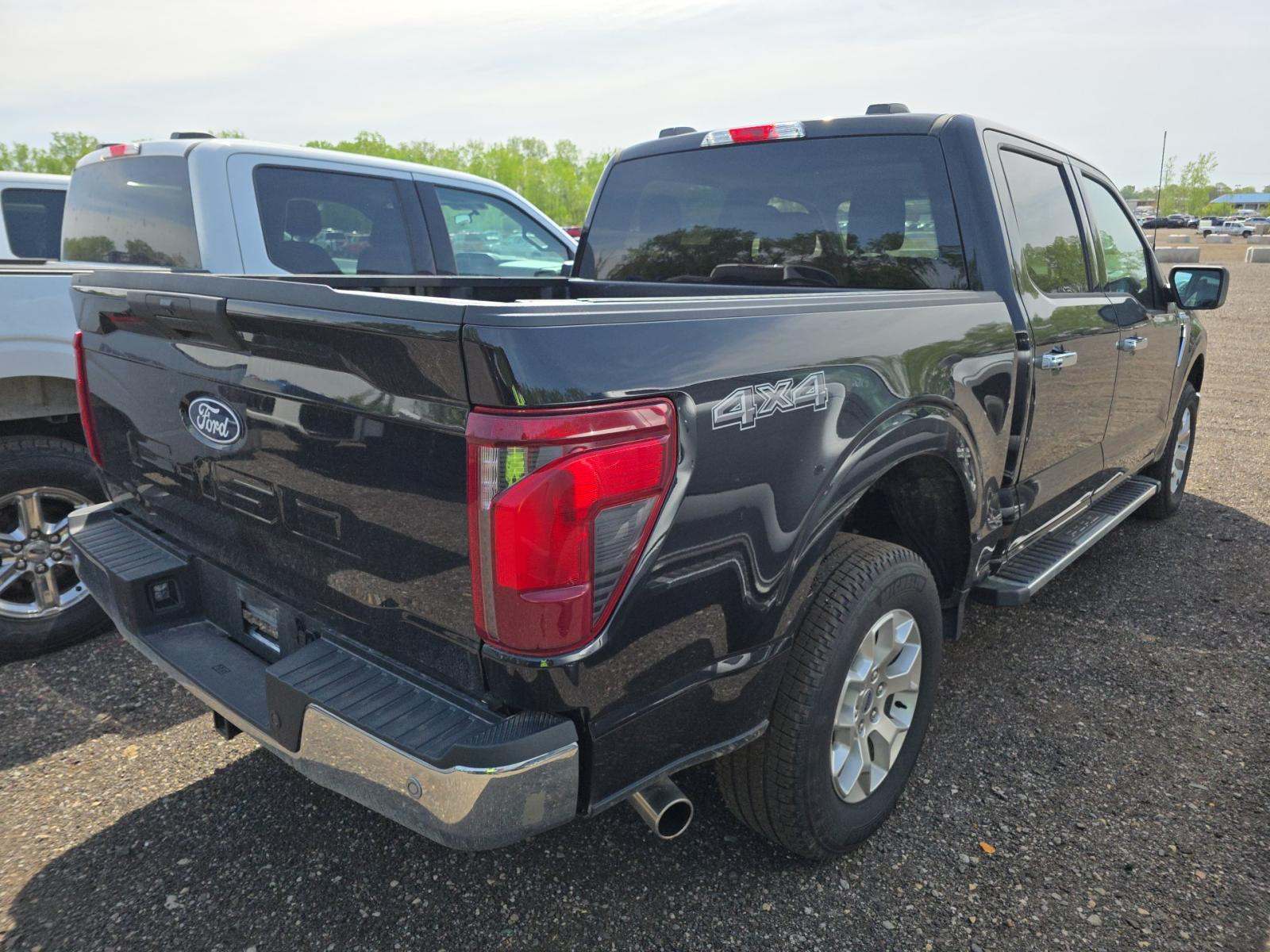 2025 Ford F-150 XLT AWD