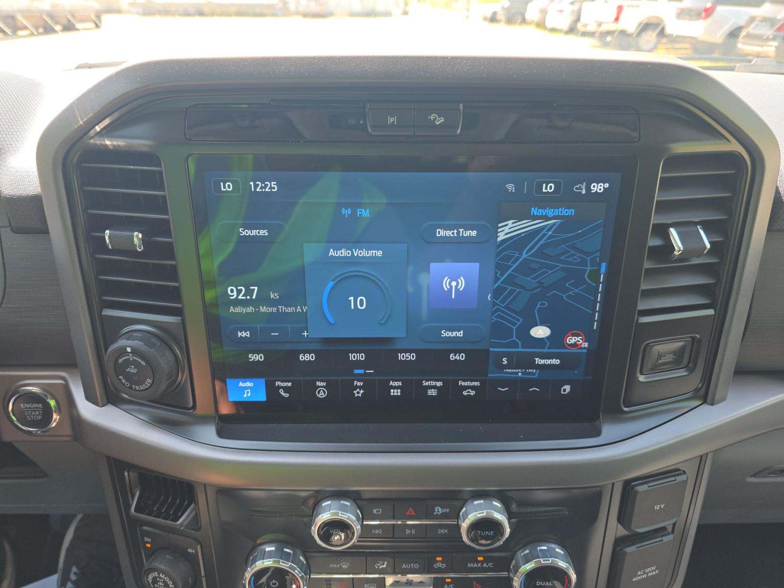 2025 Ford F-150 XLT AWD