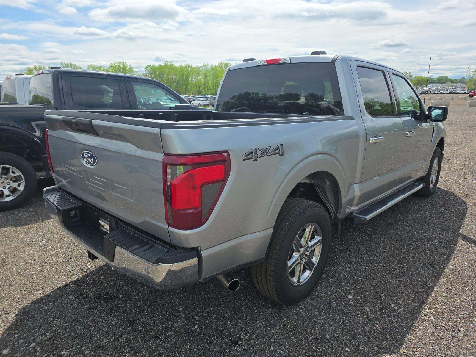 2025 Ford F-150 XLT AWD