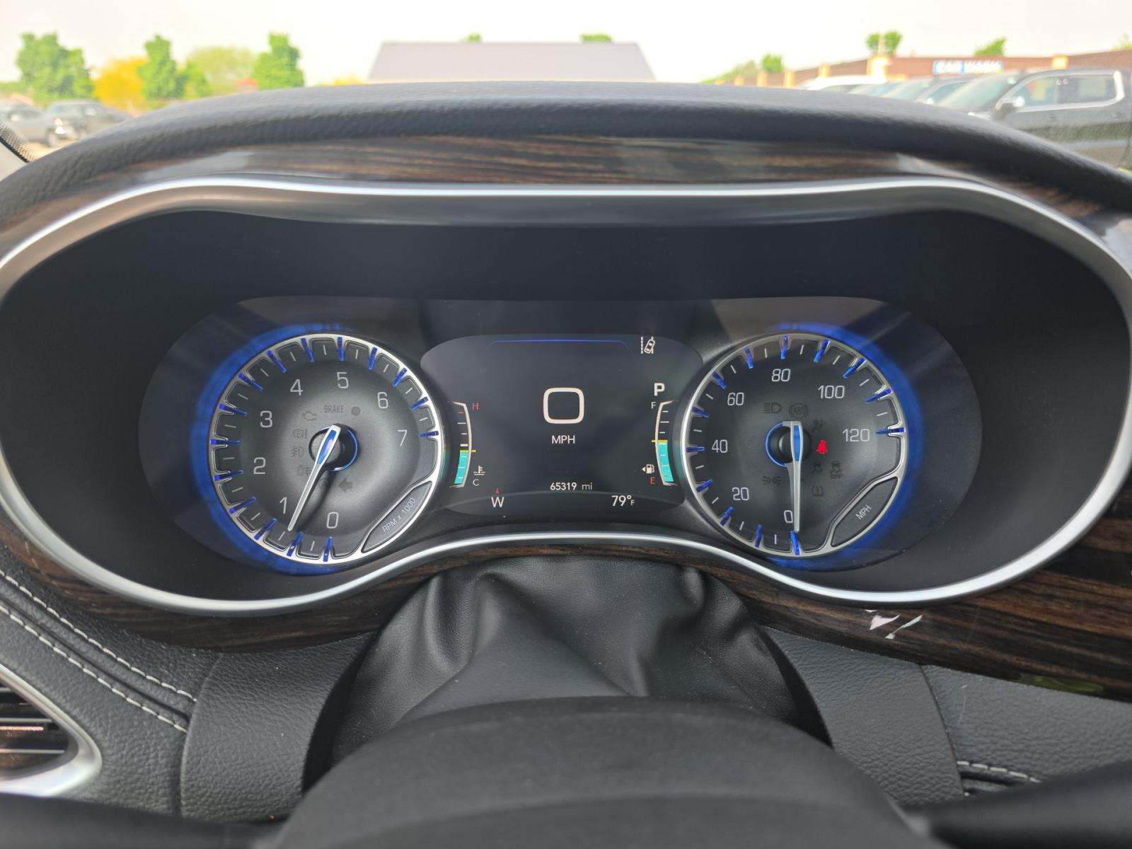 2023 Chrysler Pacifica Limited FWD