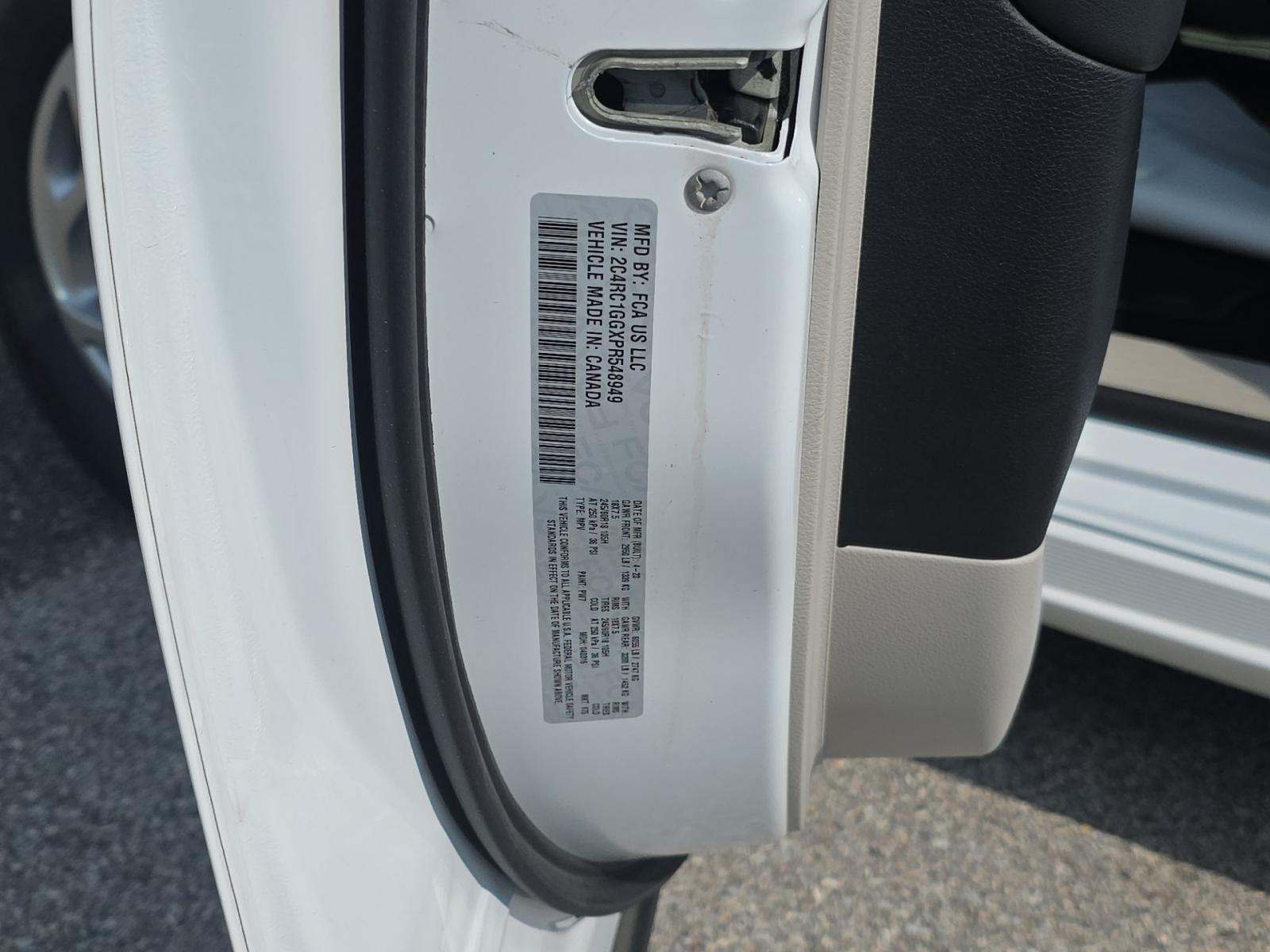 2023 Chrysler Pacifica Limited FWD