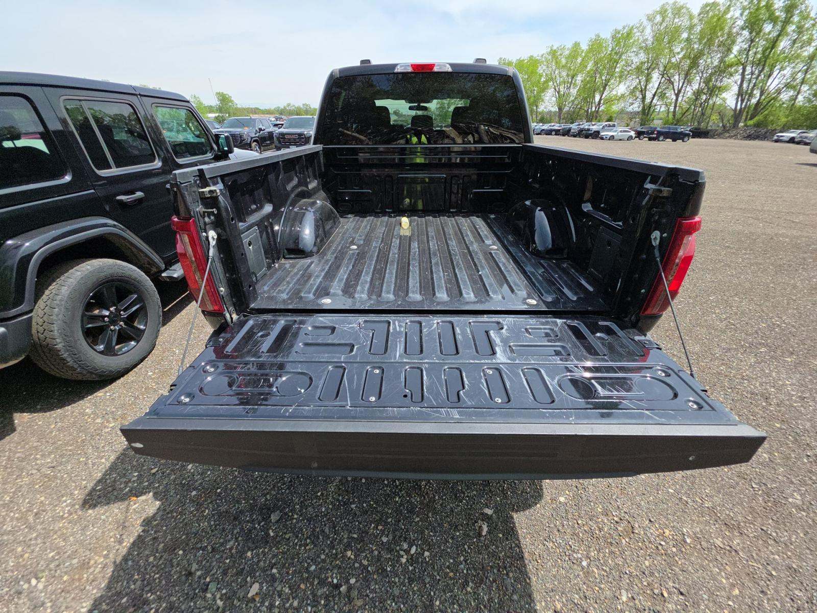 2025 Ford F-150 XLT AWD
