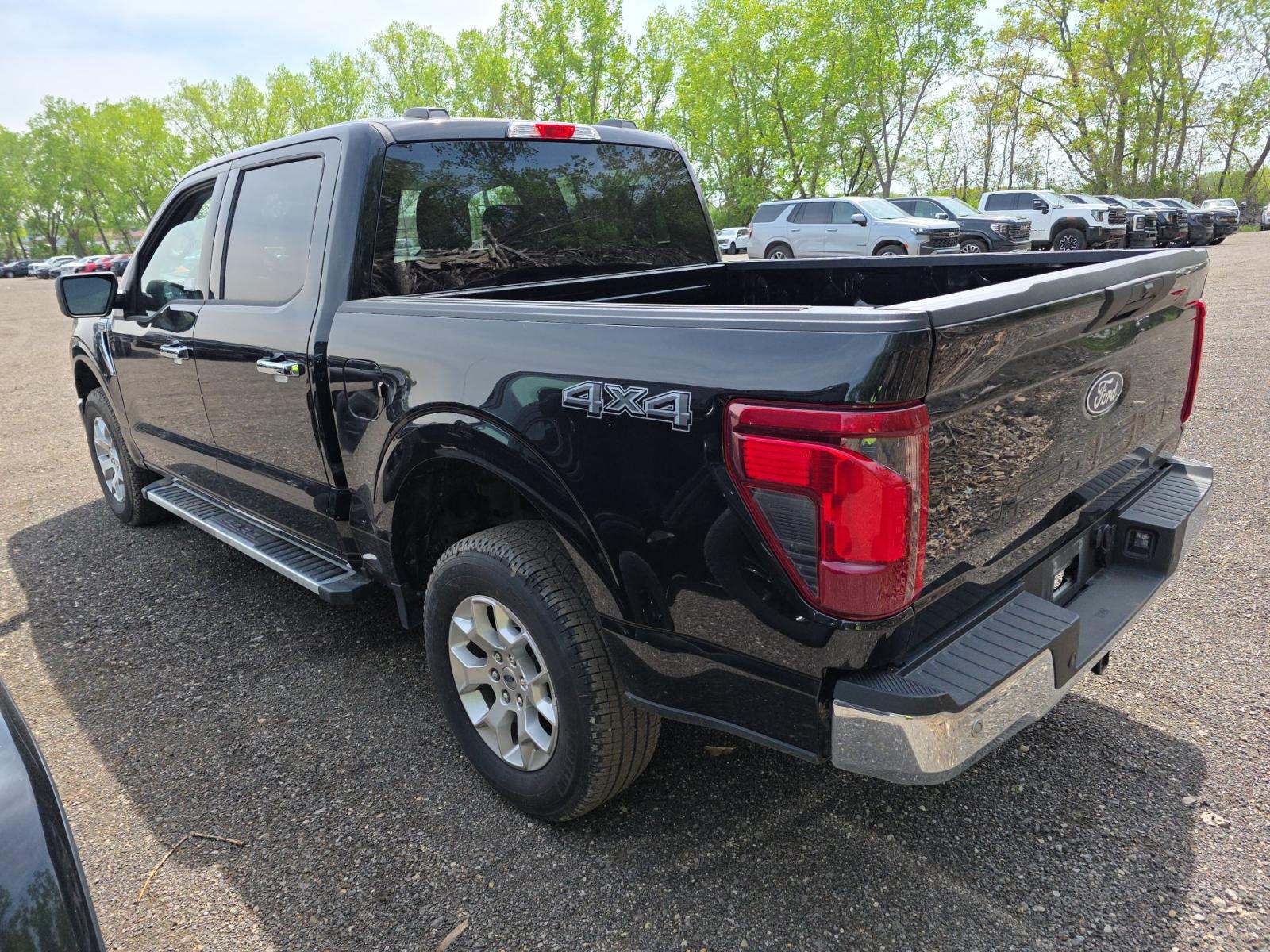 2025 Ford F-150 XLT AWD