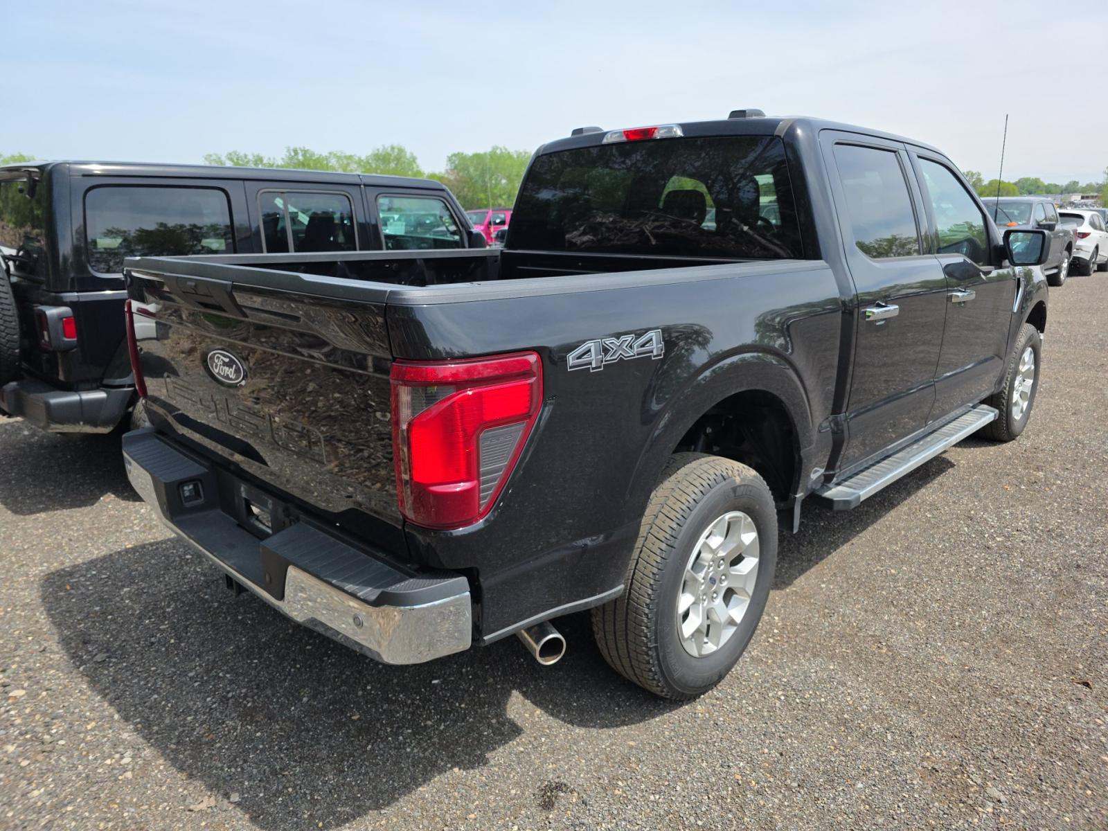 2025 Ford F-150 XLT AWD