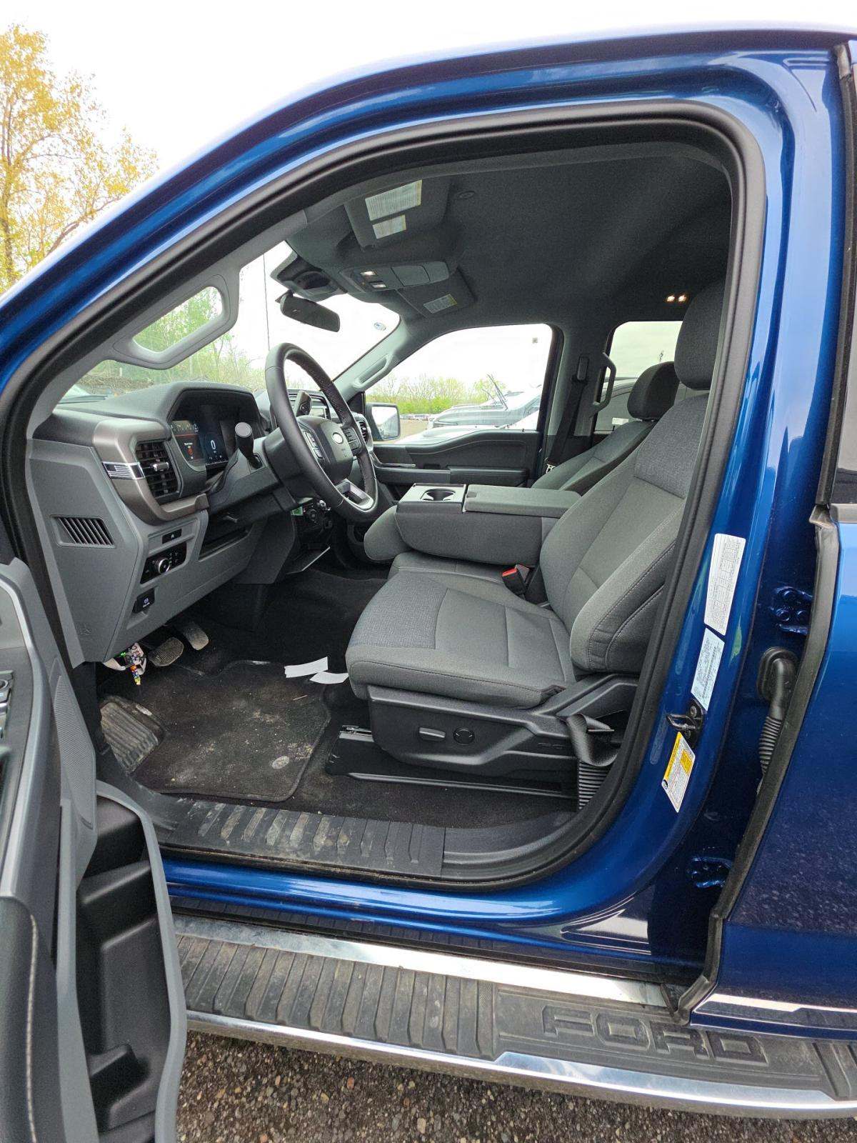 2025 Ford F-150 XLT AWD
