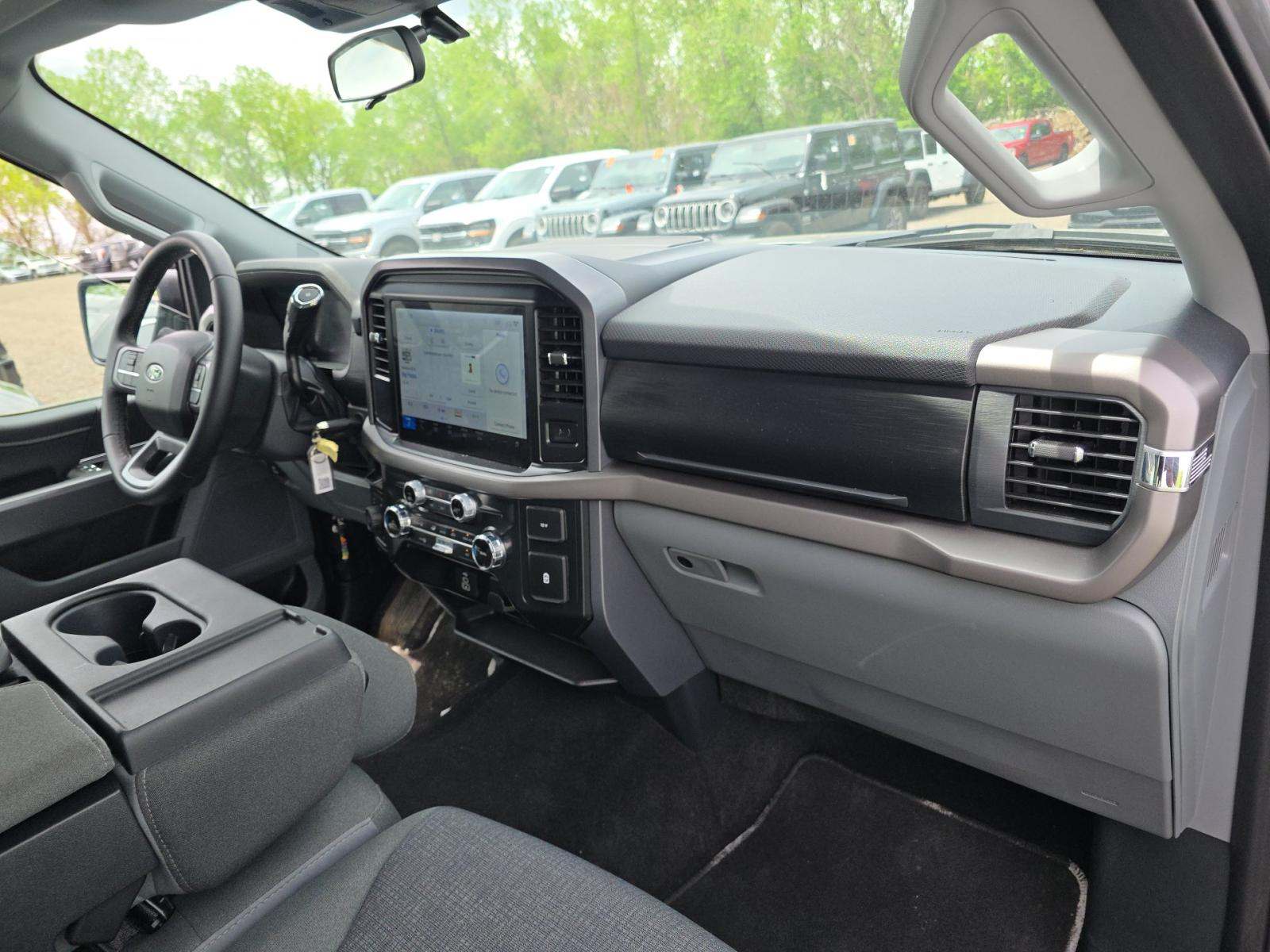 2025 Ford F-150 XLT AWD