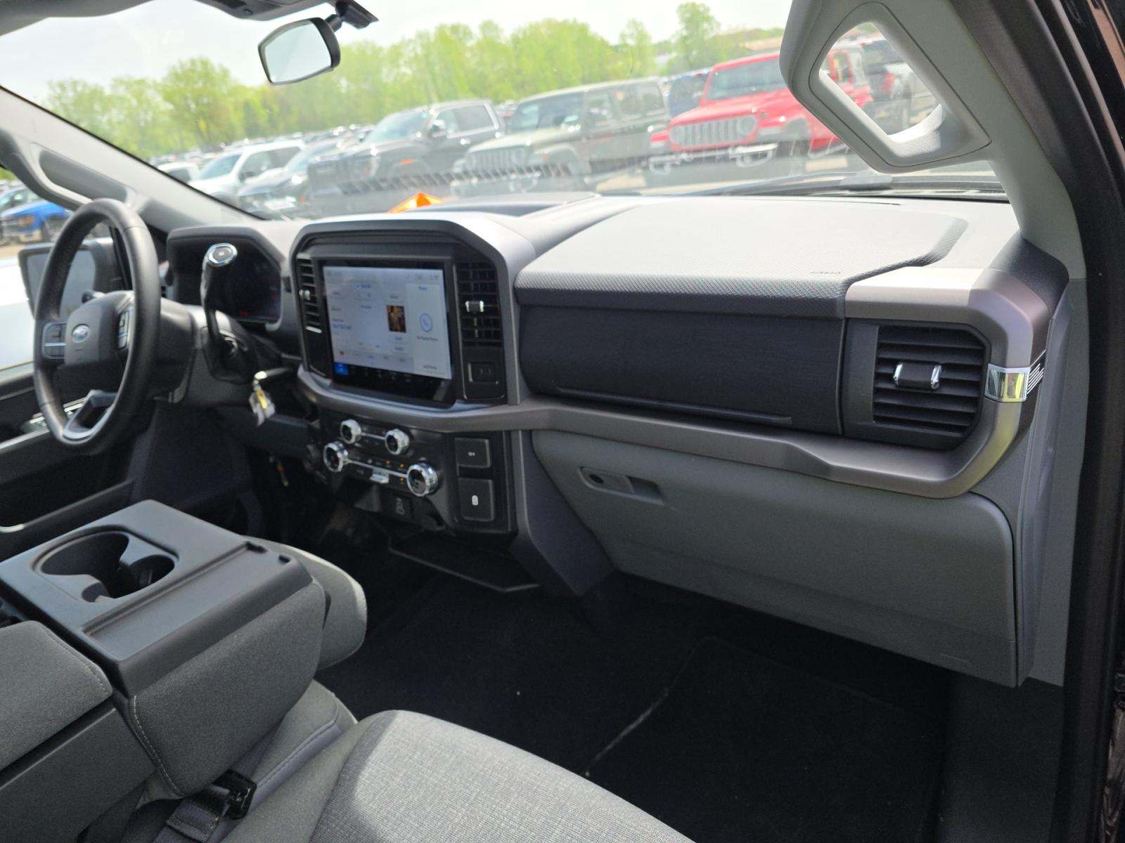 2025 Ford F-150 XLT AWD