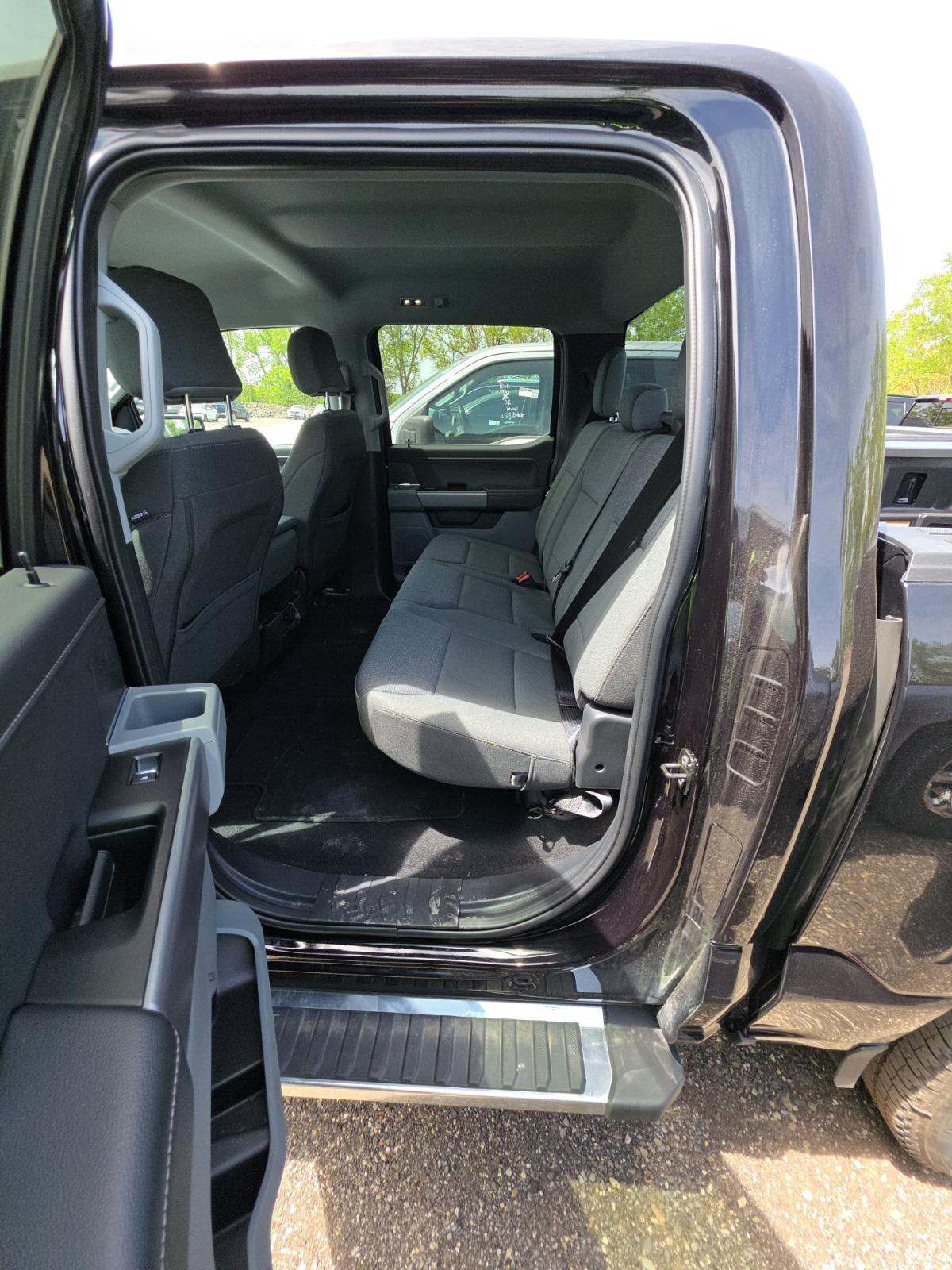 2025 Ford F-150 XLT AWD