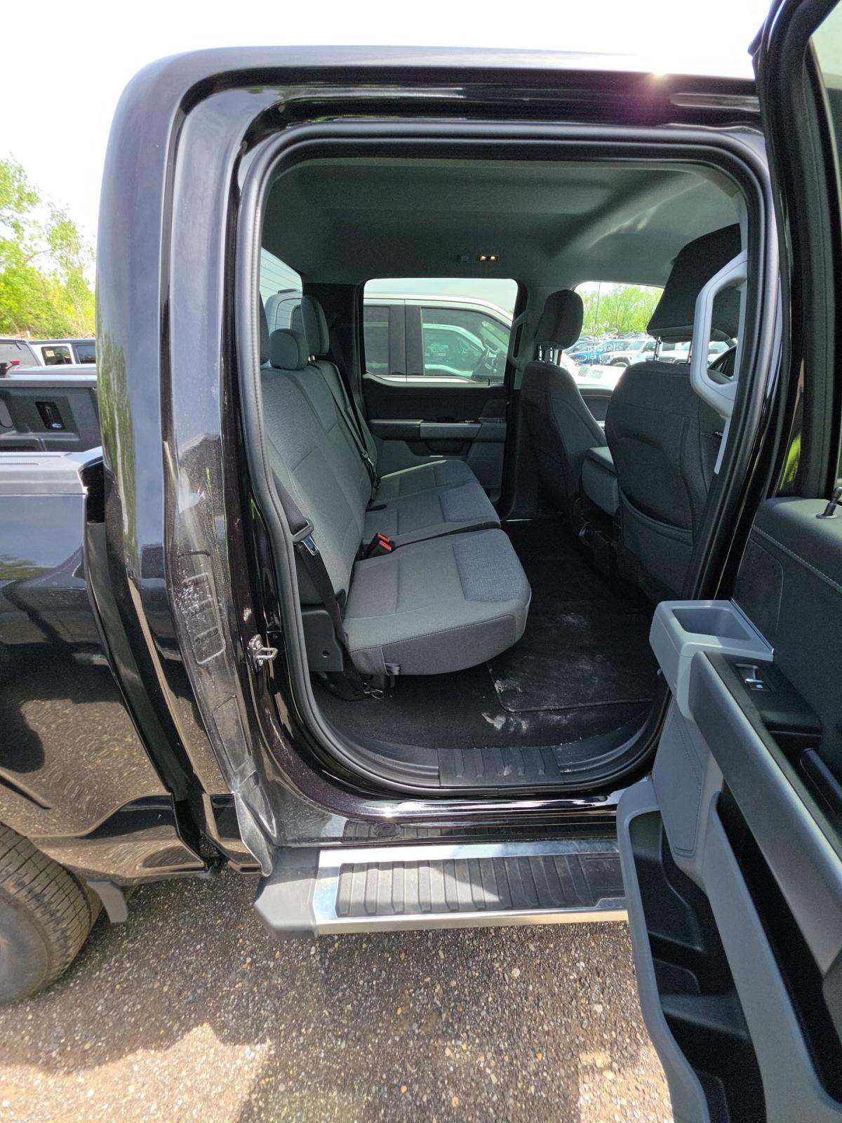 2025 Ford F-150 XLT AWD