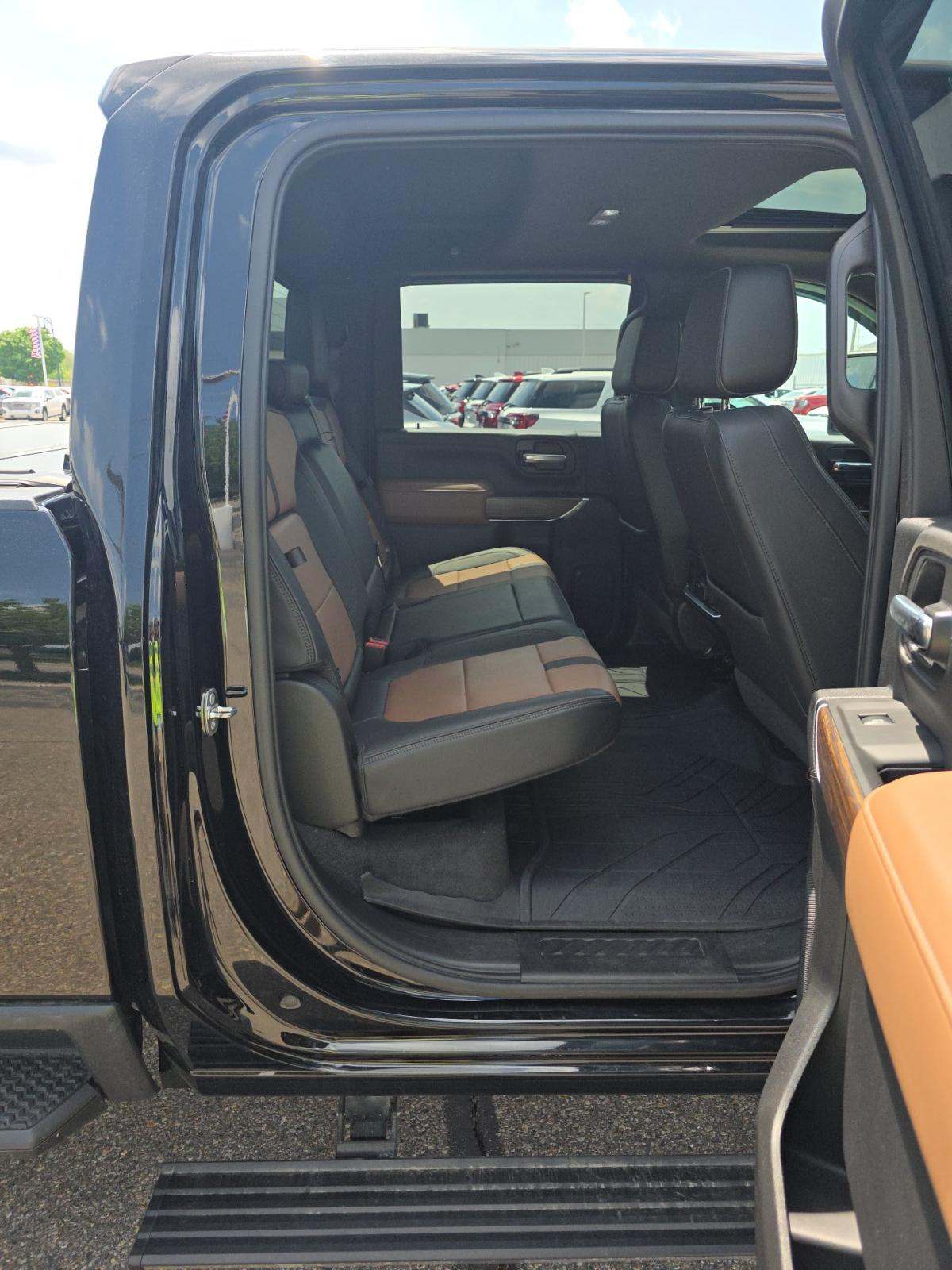 2022 Chevrolet Silverado 3500HD High Country AWD