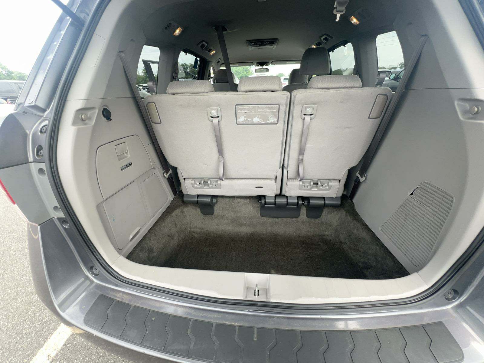 2016 Honda Odyssey SE FWD