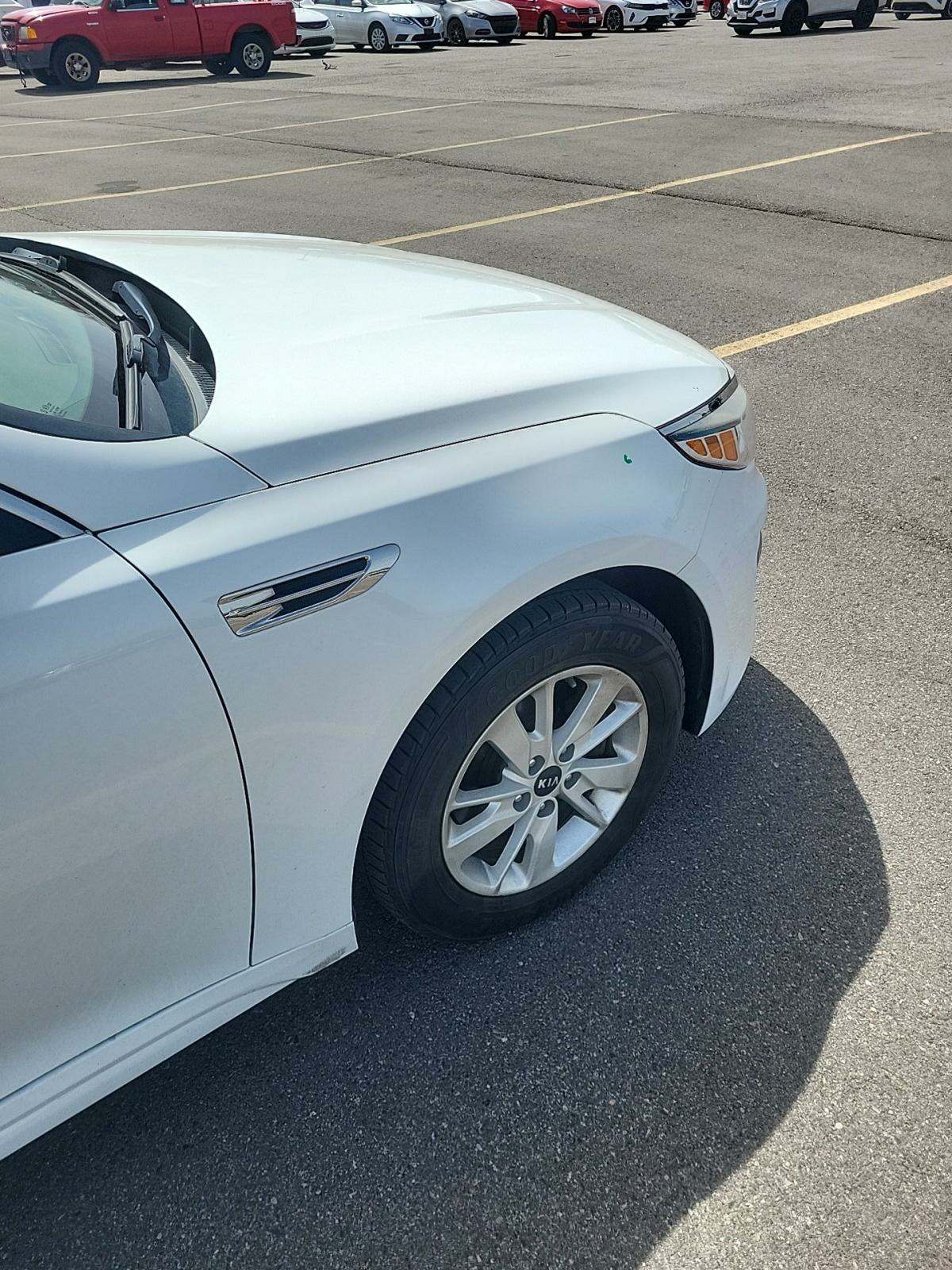 2017 Kia Optima LX FWD