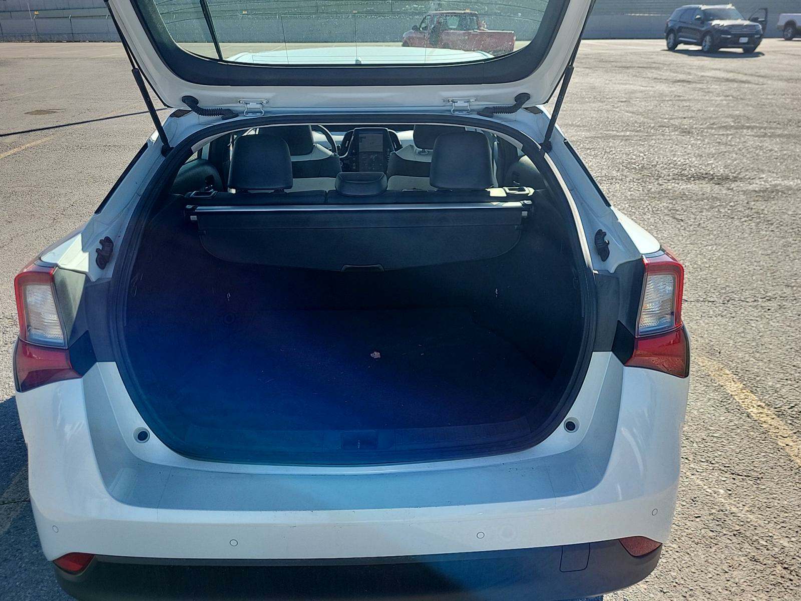 2022 Toyota Prius Limited FWD