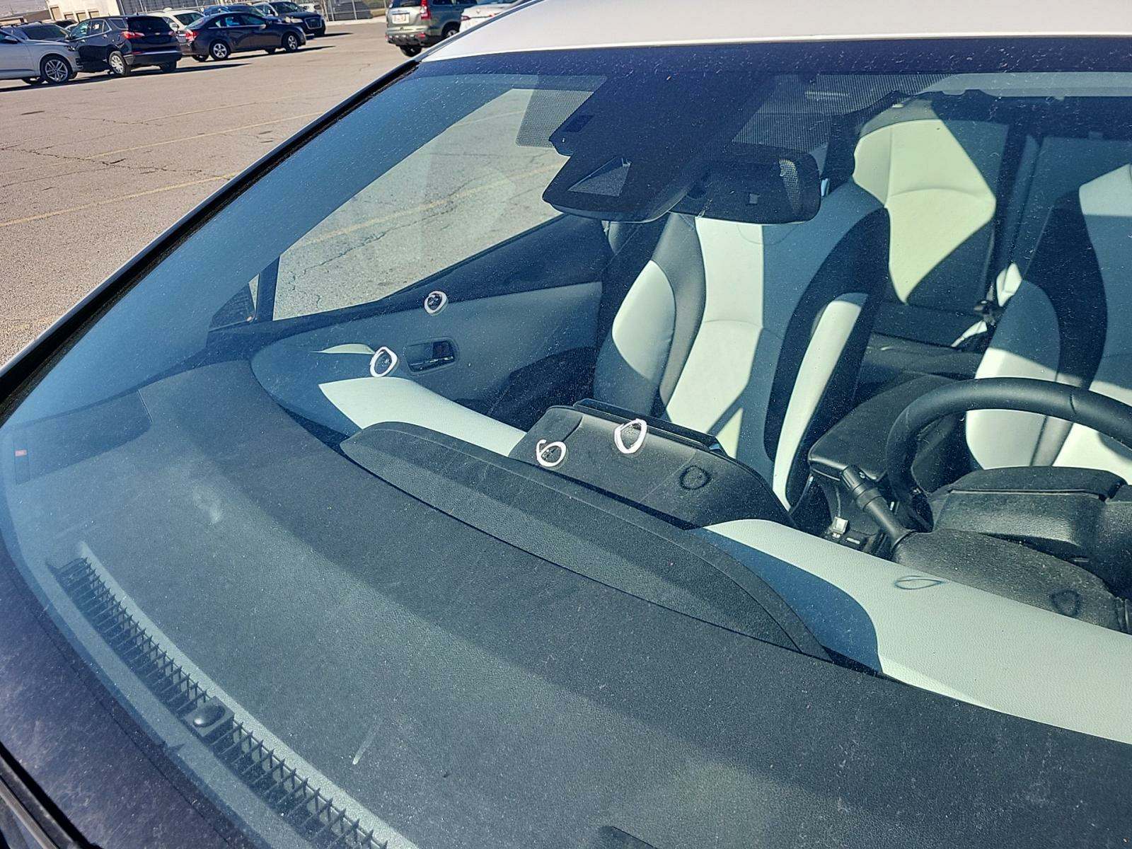 2022 Toyota Prius Limited FWD