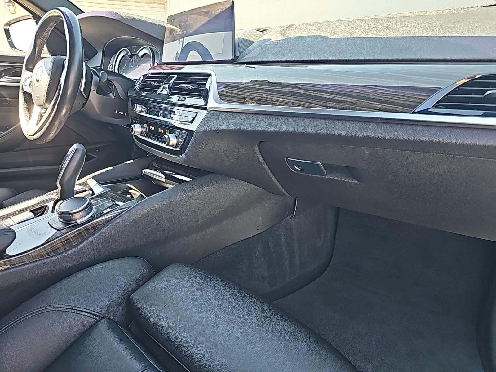 2018 BMW 5 Series 530i xDrive AWD