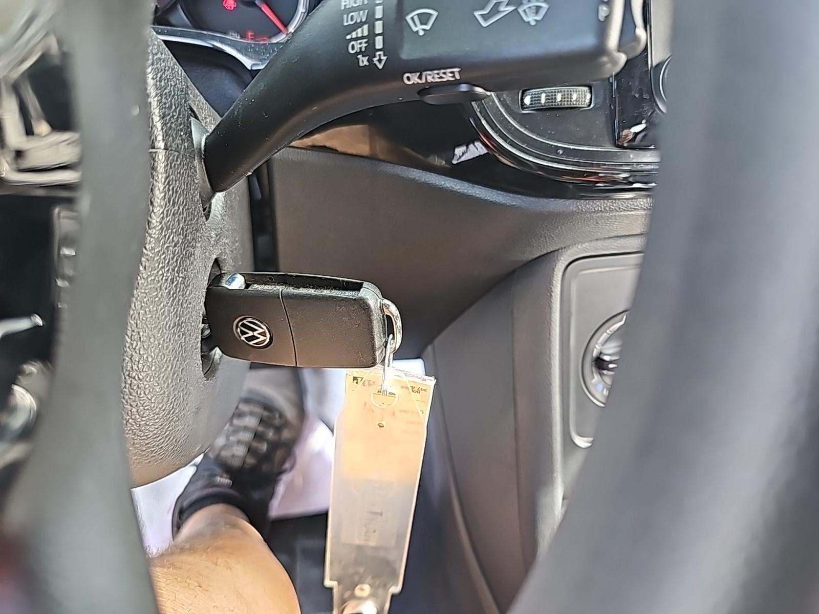 2017 Volkswagen Beetle 1.8T S FWD