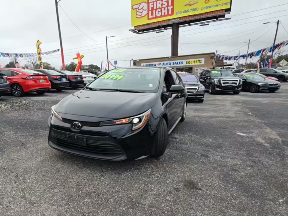 2025 Toyota Corolla LE FWD