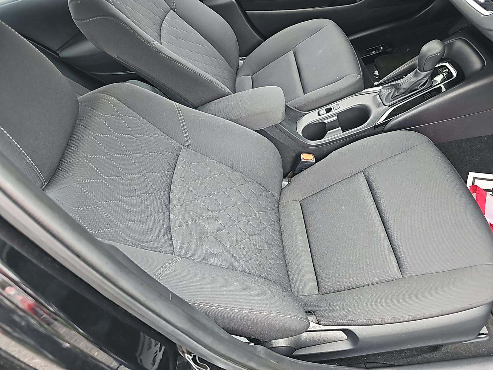 2025 Toyota Corolla LE FWD