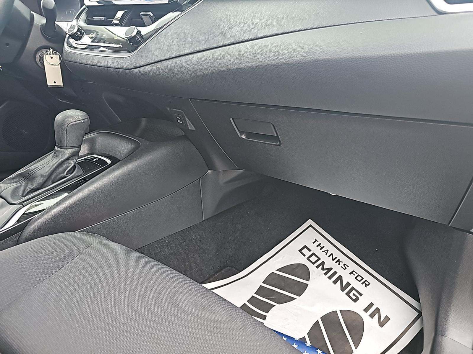 2025 Toyota Corolla LE FWD