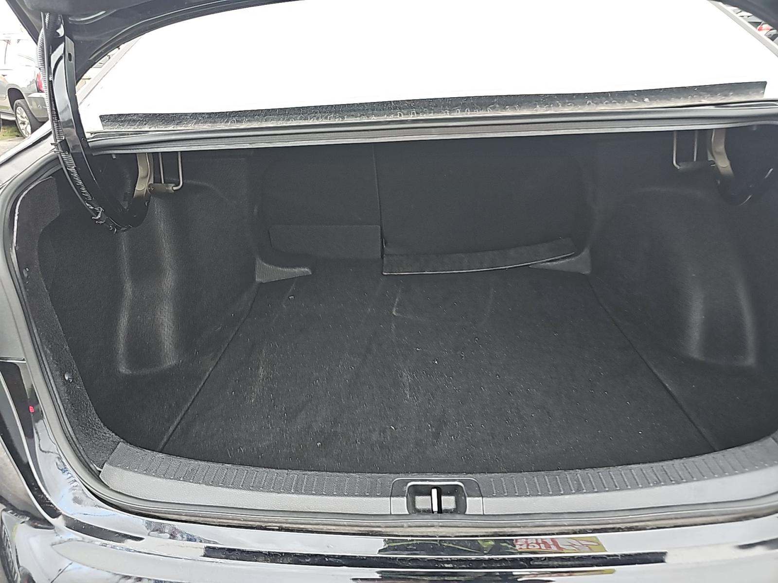 2025 Toyota Corolla LE FWD