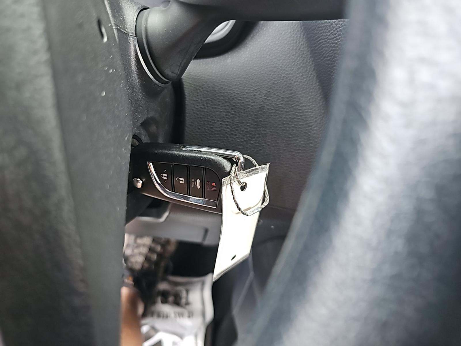 2025 Toyota Corolla LE FWD