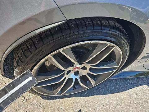 2015 Jaguar F-TYPE R RWD