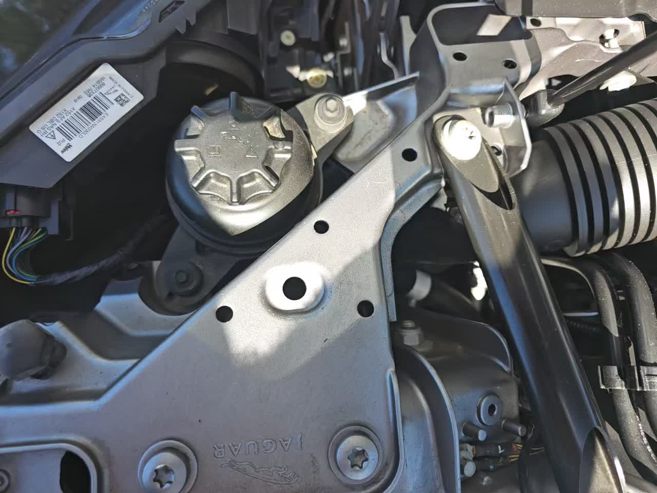 2015 Jaguar F-TYPE R RWD