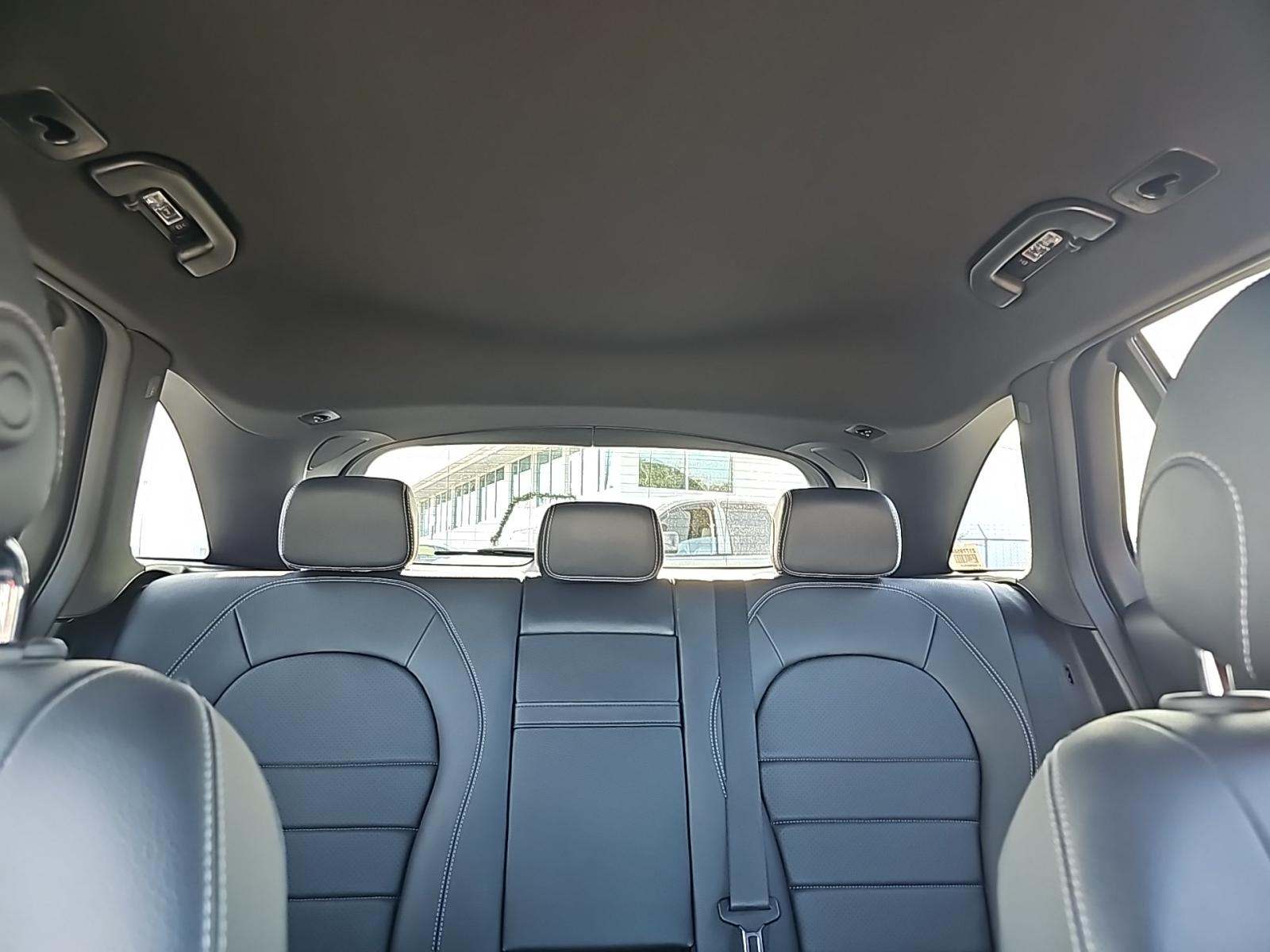 2022 Mercedes-Benz GLC GLC 300 AWD