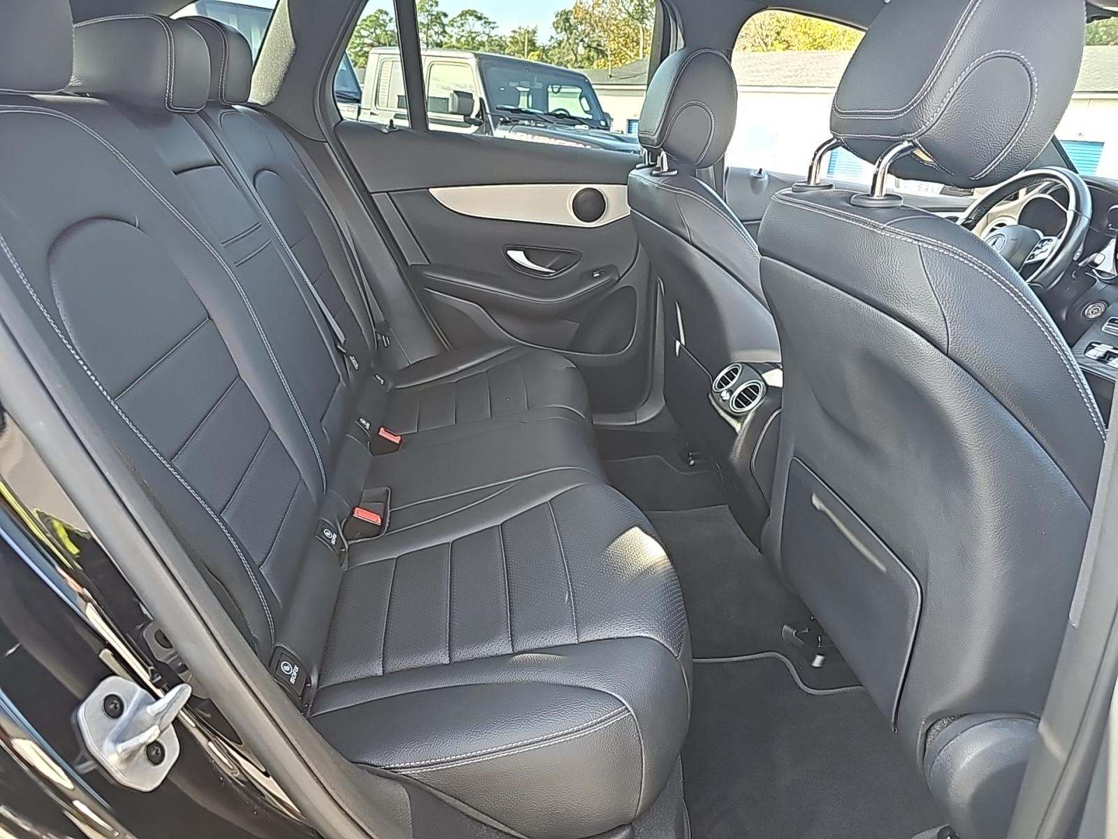 2022 Mercedes-Benz GLC GLC 300 AWD