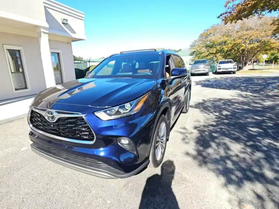 2025 Toyota Highlander Hybrid Platinum AWD