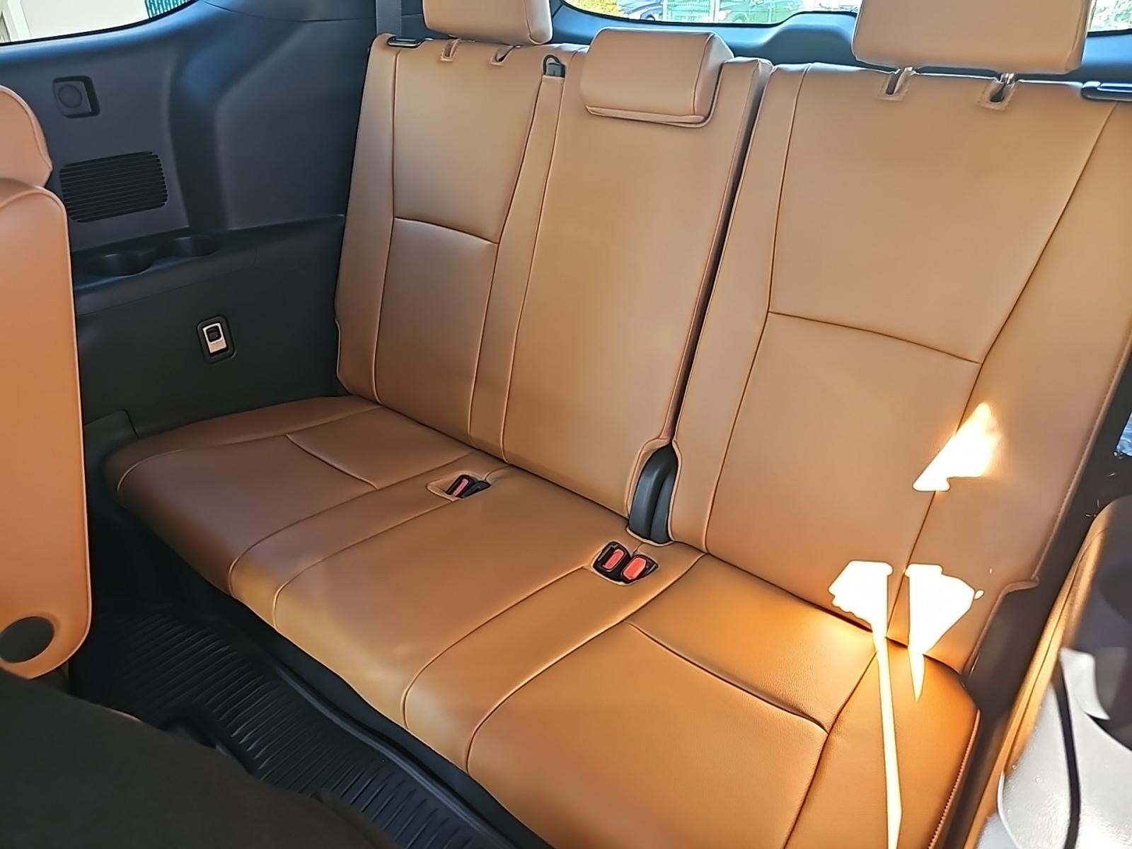 2025 Toyota Highlander Hybrid Platinum AWD