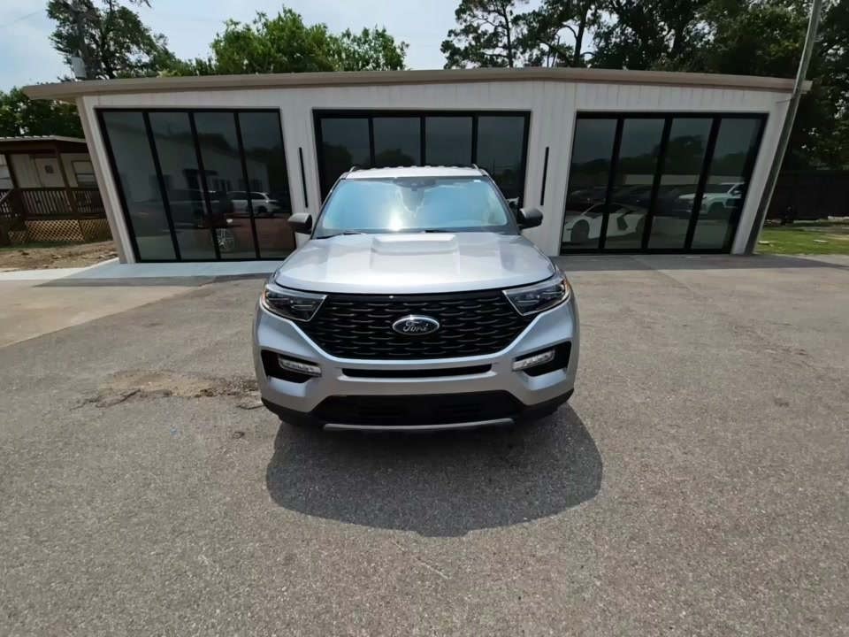 2024 Ford Explorer XLT RWD