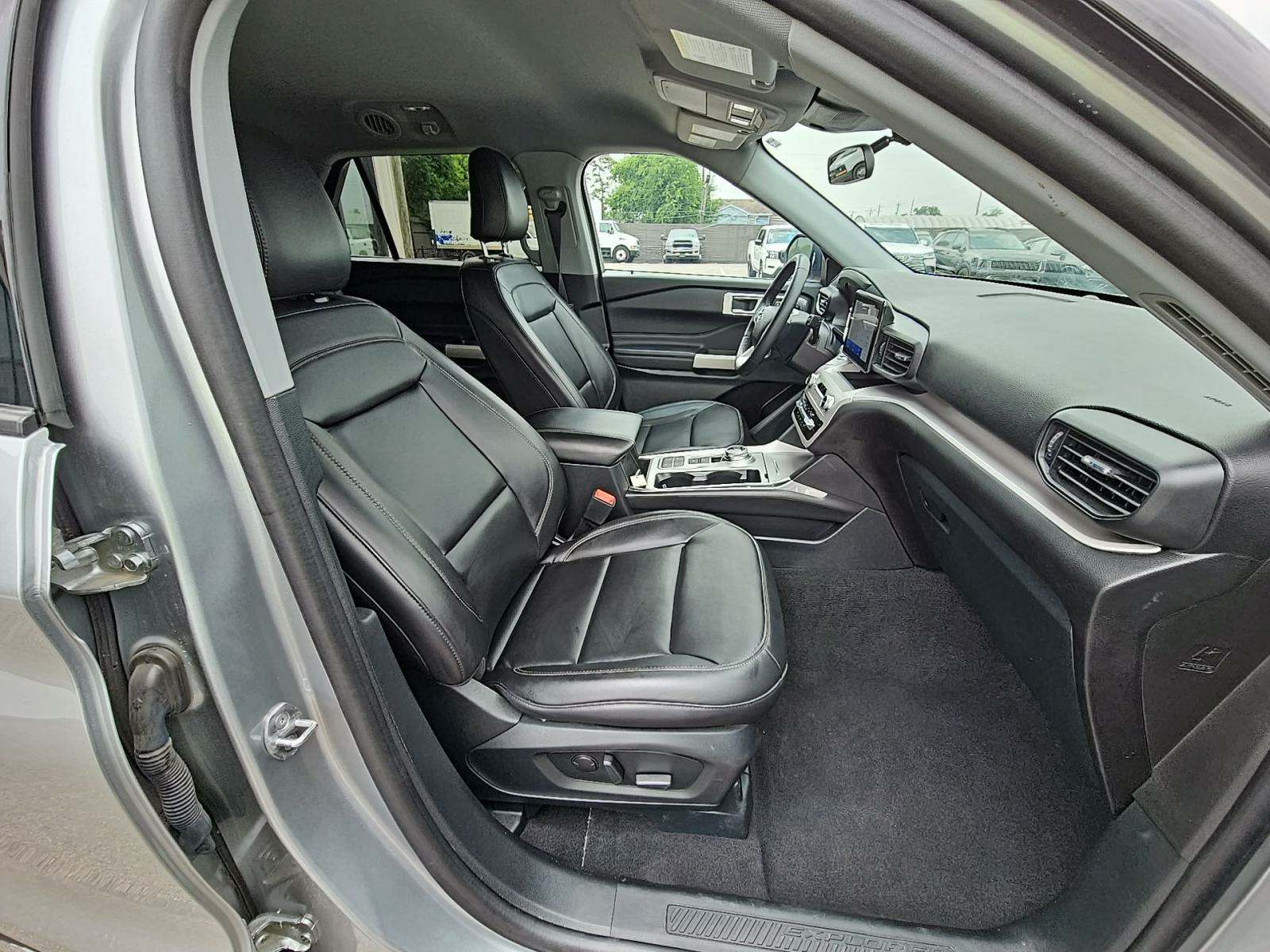 2024 Ford Explorer XLT RWD