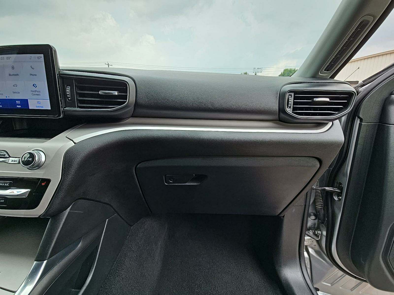 2024 Ford Explorer XLT RWD