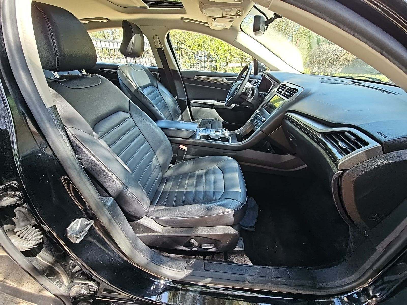 2017 Ford Fusion SE FWD