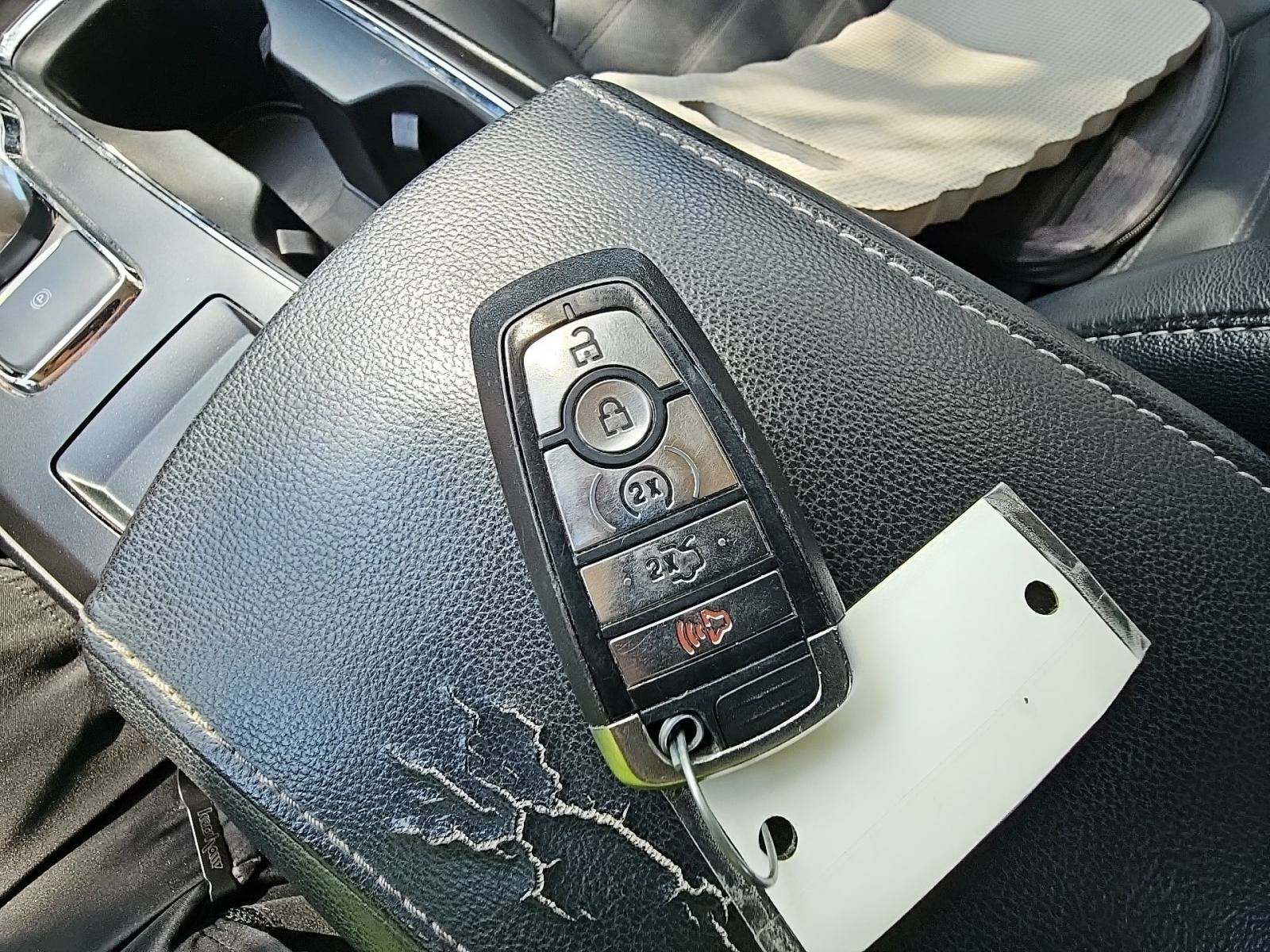 2017 Ford Fusion SE FWD