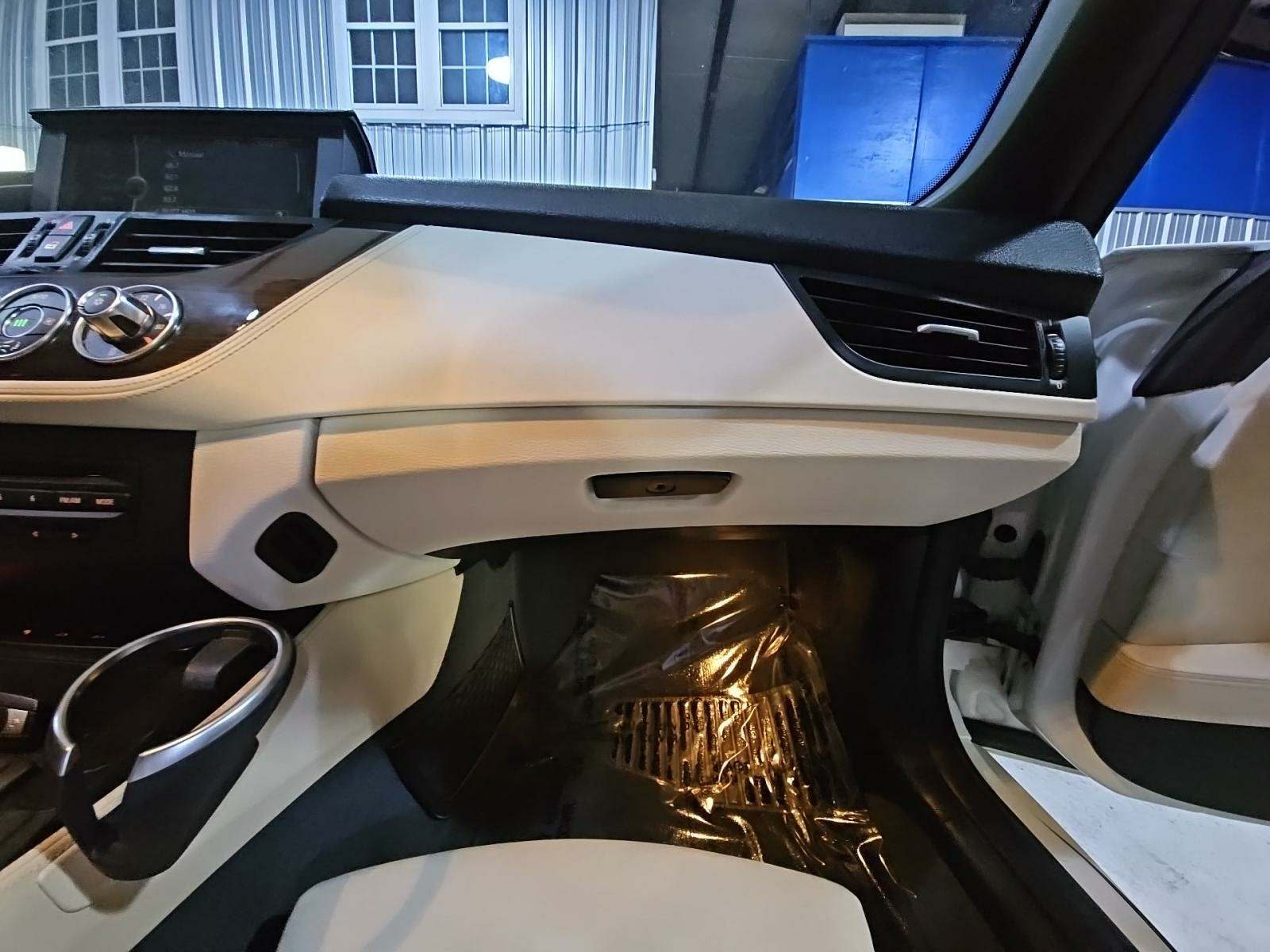 2011 BMW Z4 sDrive30i RWD