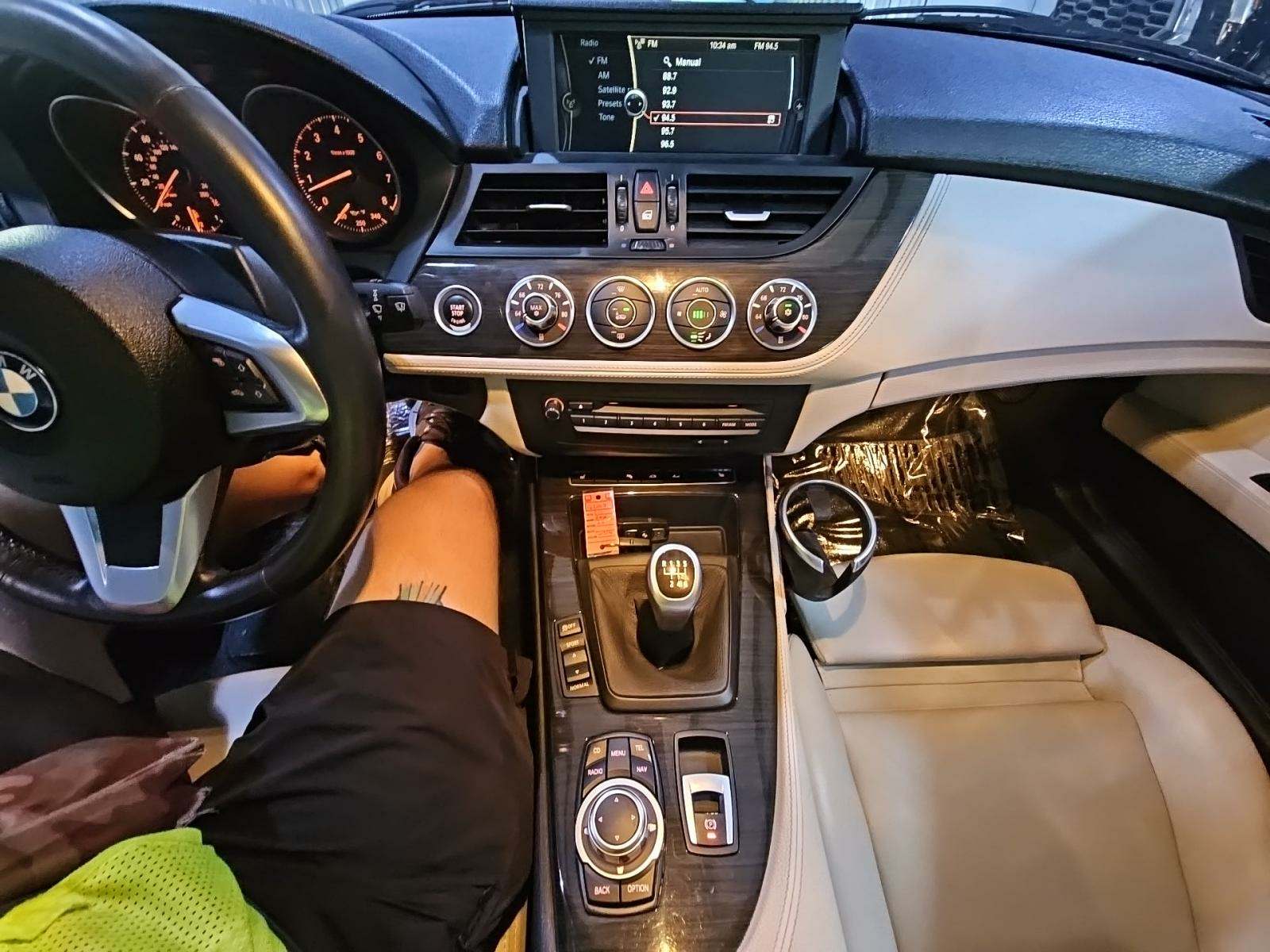 2011 BMW Z4 sDrive30i RWD