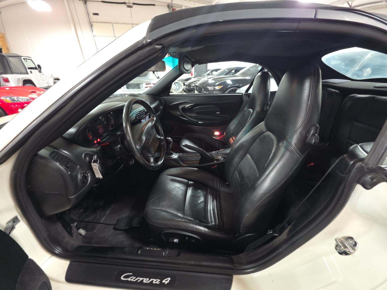 PORSCHE 911 - 6