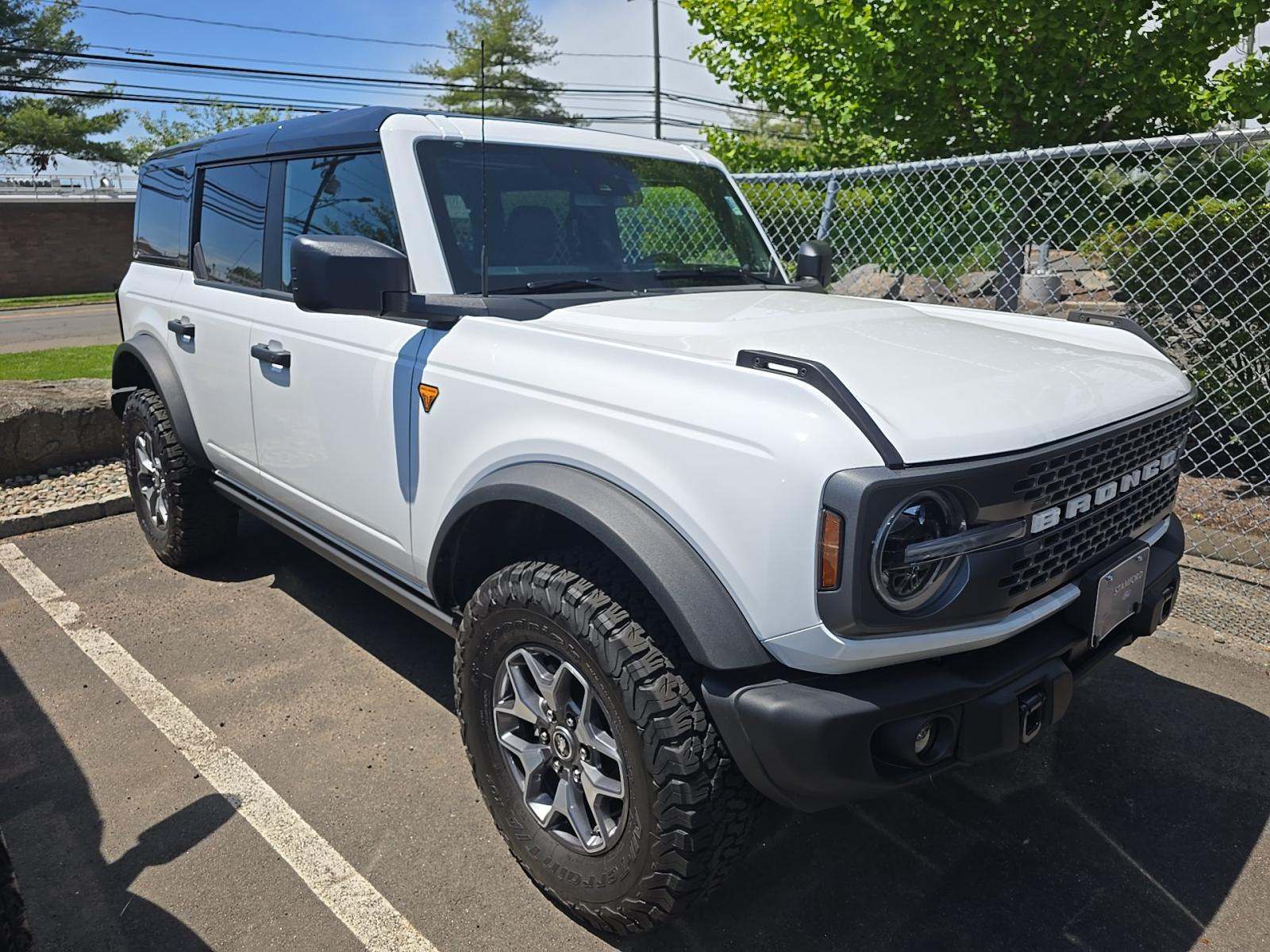 FORD BRONCO - 4