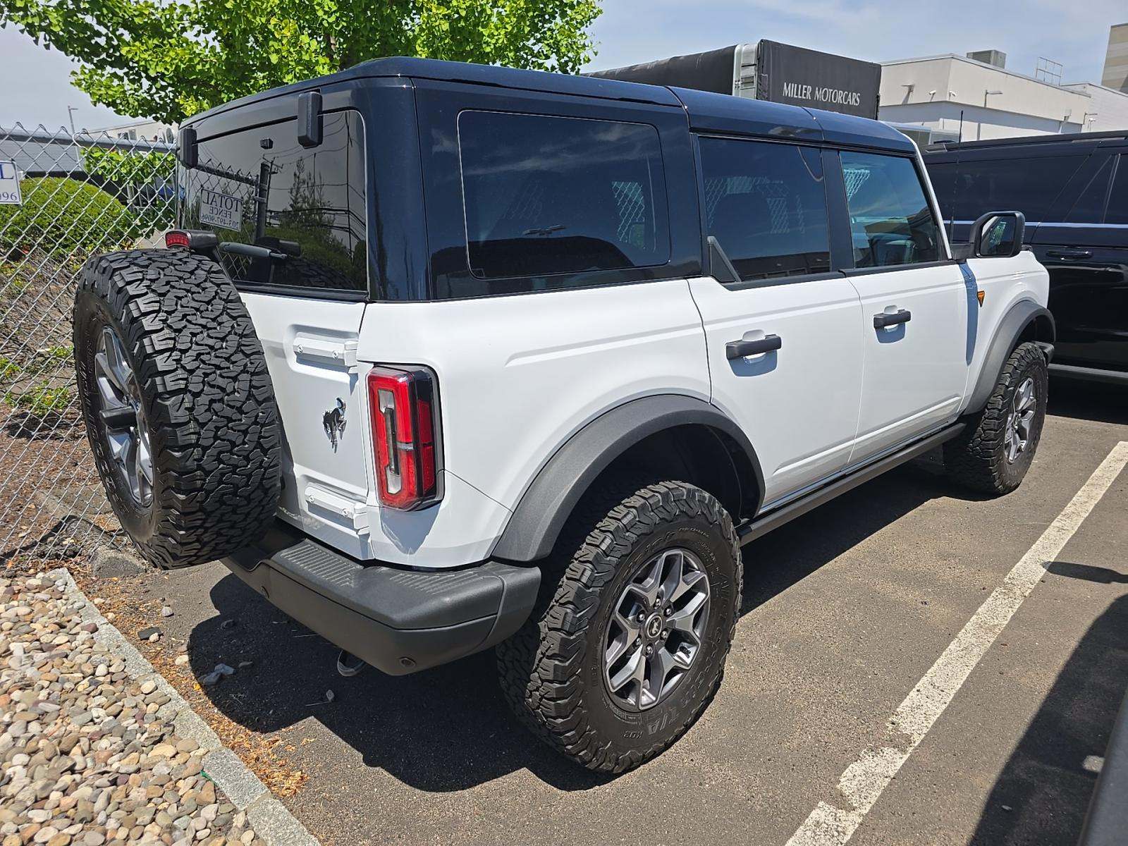 FORD BRONCO - 3
