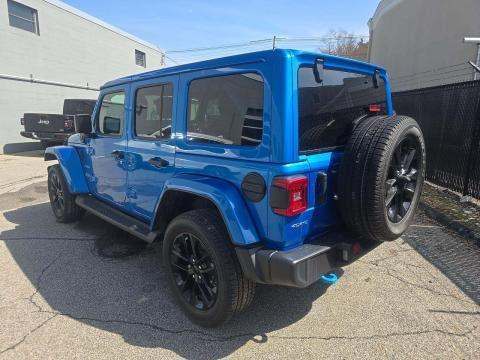 JEEP 4XE SAHARA - 2