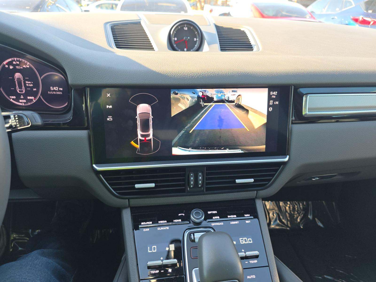 PORSCHE CAYENNE - 10