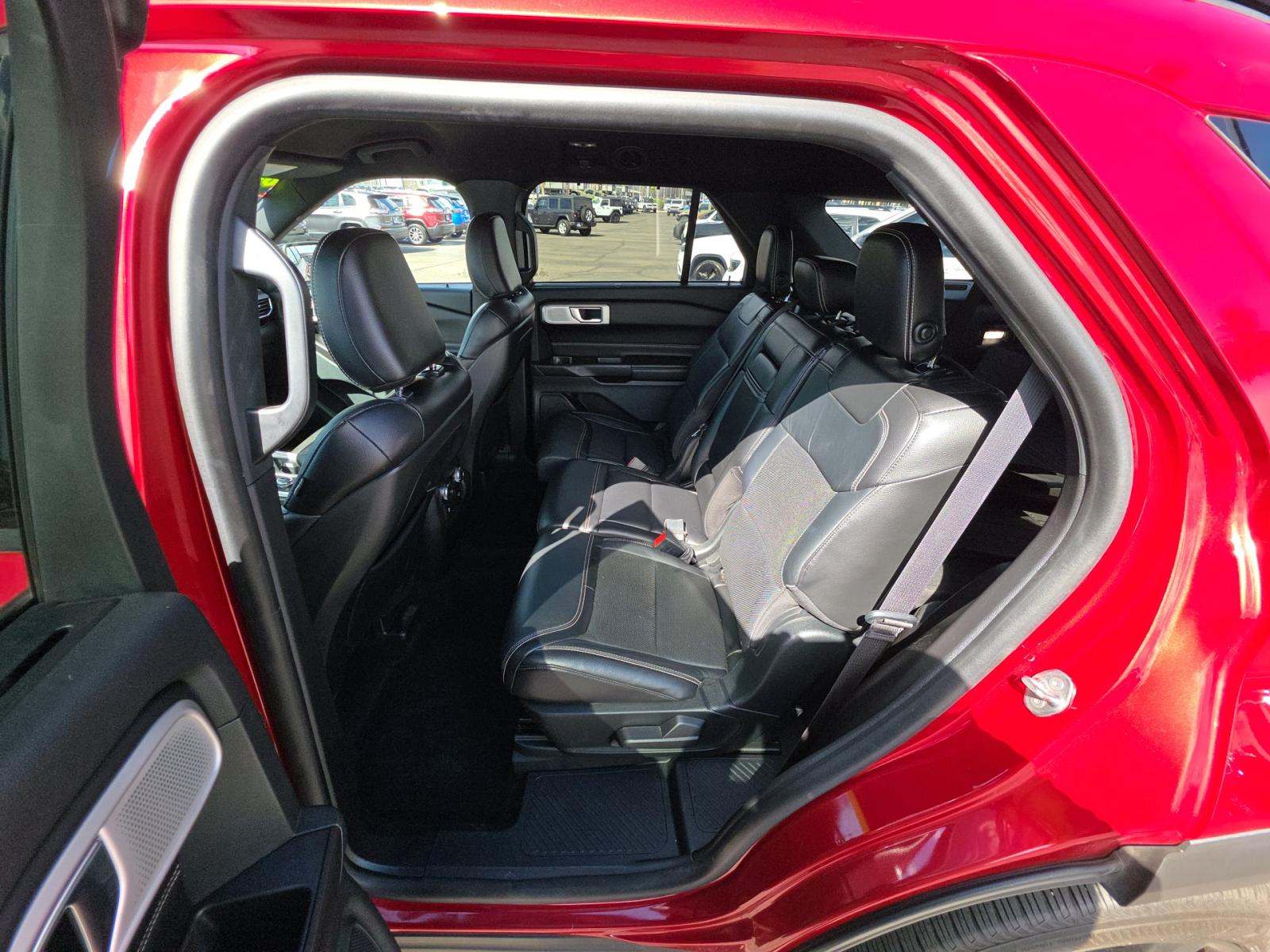 FORD EXPLORER - 9