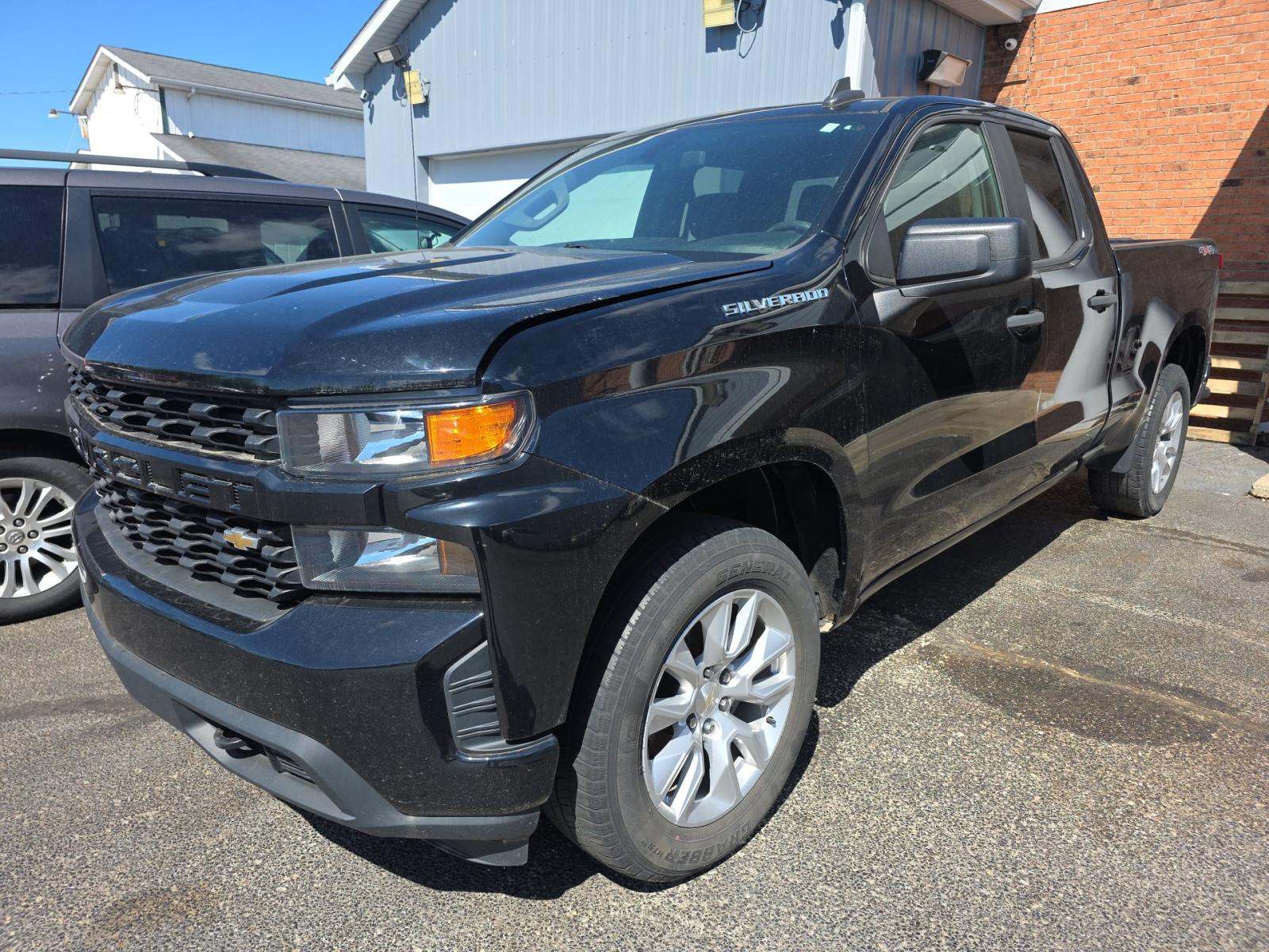 2021 Chevrolet Silverado 1500 Custom AWD
